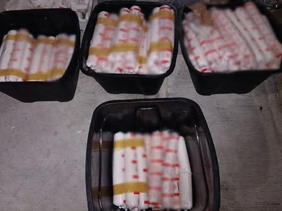 HRS4NTOS's tweet image. 🚨#ATENCIÓN🚨D€COMISAN ARM4S, CARGADORES, DRONES, ARTEFACTOS €XPLOSIVOS EN REYNOSA.
Dentro del Operativo Frontera Norte, se logró importante decomiso en Reynosa, además se detuvo a una persona. @Defensamx1
@GN_MEXICO_
@All_Source_News @HEARST_BB @JaliscoRojo @LosBloqueados2