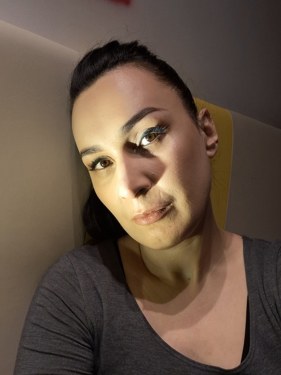 kashasaltsova's tweet image. Цими ненаколотими губами планую співати у Дніпрі 9 листопада
Подивитись на це неподобство можна буде тут
concert.ua/uk/event/kryhi…