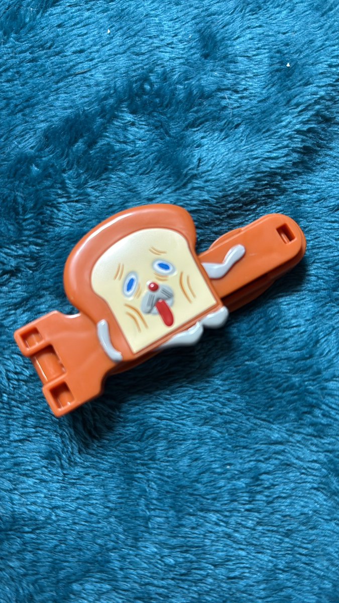 鋼からパンどろぼうのクリップもろた！これで第一弾はコンプできた。嬉しい。クリップはいくつあっても良い。実用的だからな。ありがてぇ