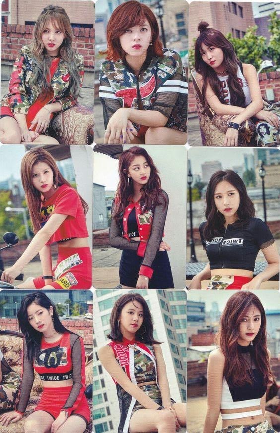 OjoKori's tweet photo. 🥰❤️🎉

#TWICE_10th_Anniversary 
#ONEINAMILL10N https://t.co/g4CMtOLnTc