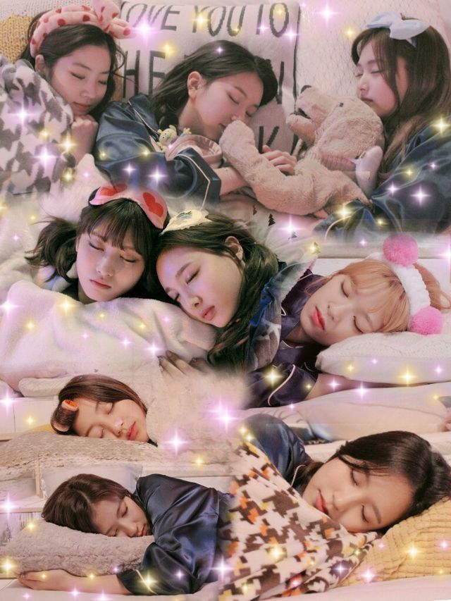 OjoKori's tweet photo. 🥰❤️🎉

#TWICE_10th_Anniversary 
#ONEINAMILL10N https://t.co/g4CMtOLnTc