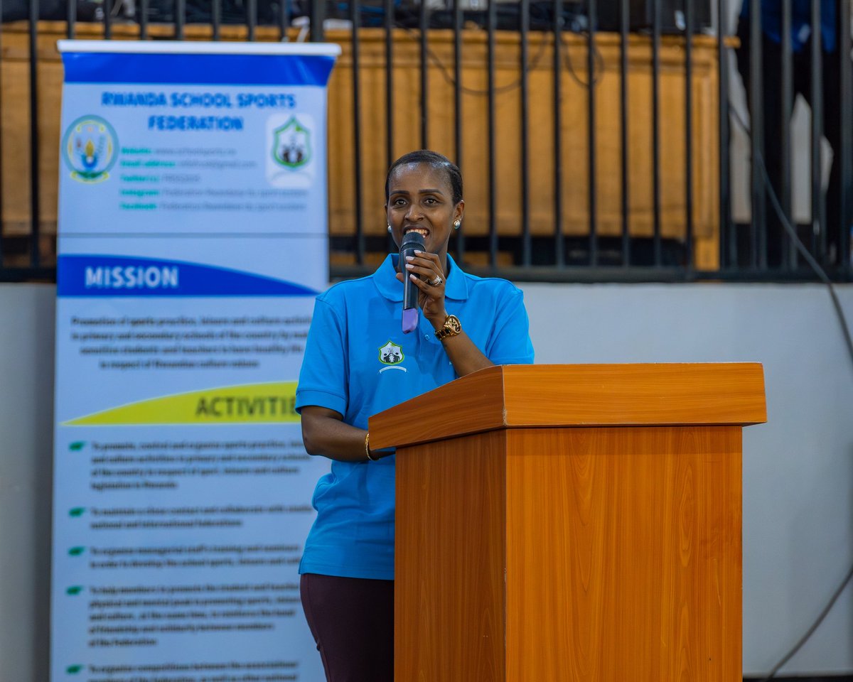 FAPA_Rwanda's tweet image. K'ubufatanye bwa @FRSS2025 na FAPA—uyu munsi twitabiriye igikorwa cyo gutangiza umwaka wa siporo mu mashuri no gutangiza gahunda ya #FutureChampions—igikorwa kitabiriwe na ba Ministers ba Siporo, Uburezi n'amashuri na State Minister muri MINISPORT nabandi bayobozi barimo—