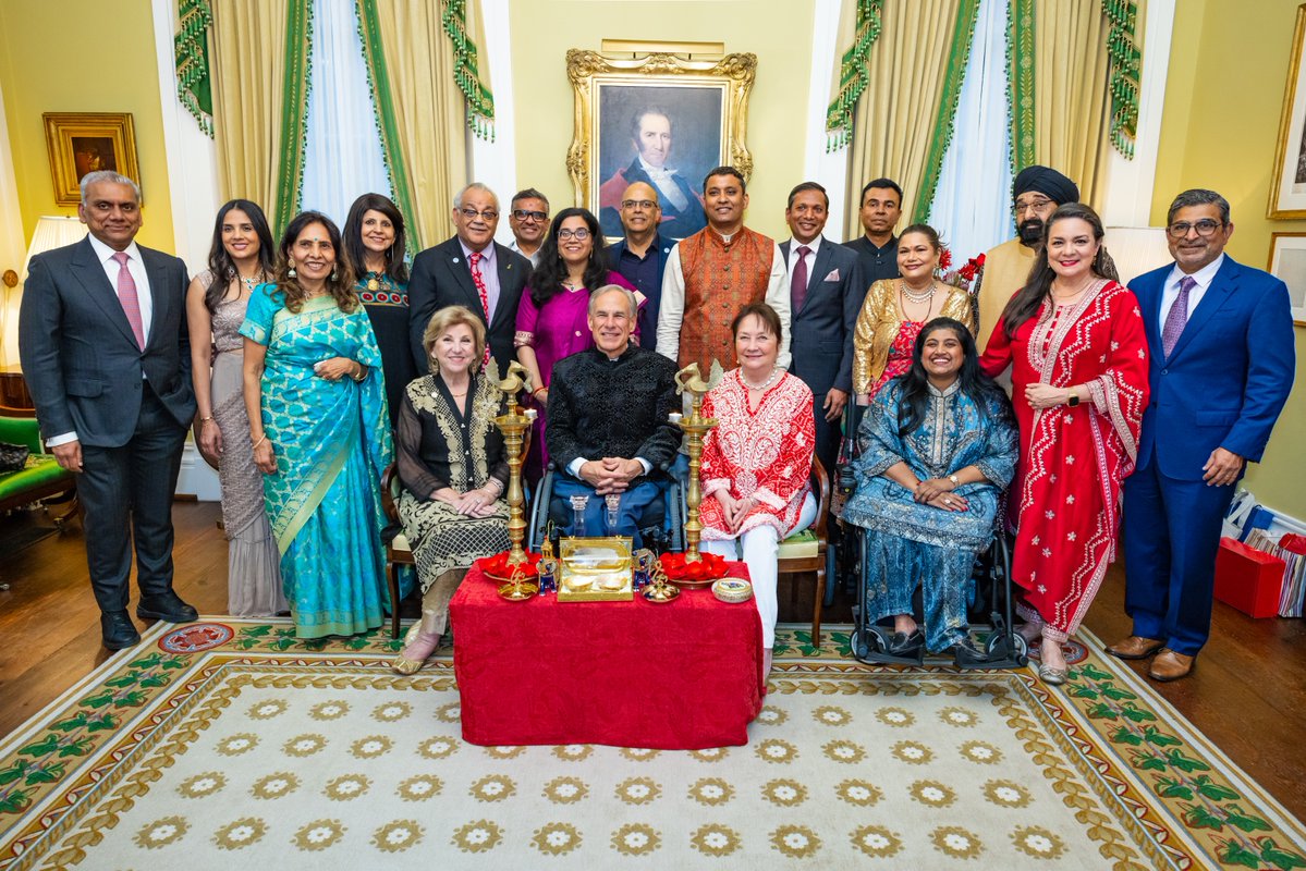 GovAbbottPress's tweet image. Governor @GregAbbott_TX and @TexasFLCA wish all Texans a joyful Diwali. 

May the Festival of Lights bring happiness, peace, and unity to all who observe.