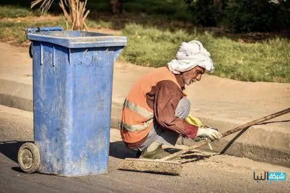 من هو عبد الزهرة؟ 
عبد الزهرة الكاسب إلي يطلع من أول الفجر إلى الغروب يعمل من أجل مبلغ زهيد 25,000؟
عبد الزهرة إلي يدفع جباية كل شهر للكهرباء والبلدية والمدارس؟
عبد الزهرة إلي يستلم راتب رعاية وبركبته ٨ نفرات يحاول يعيشهم؟
عبد الزهرة إلي ولده خريجين ومحد يعينهم؟
مالكم كيف تحكمون