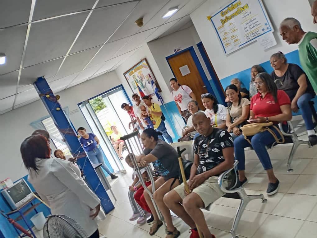 SRI Misión Abajo CDI Vicario II se realiza una charla educativa sobre la termoterapia #cubaporlavida
