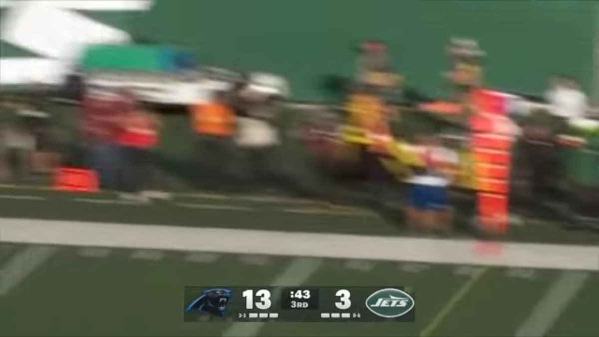 Whenever the camera does this, I know Mike Jack fightin for his life