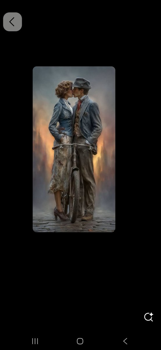 <a href="/poesiaambulant/">Poesía Ambulante</a> <a href="/annamariadg0107/">Ana María❤️💙💜</a> Fue un caluroso atardecer a  comienzos de otoño,  cuando sus miradas se cruzaron de nuevo.
Una sonrisa, un abrazo, y sus labios se rozaron una y otra vez.
El centro de la cuidad era un hervidero de gente que iba y venía pero a ellos no les importaba, solo anhelaban el momento de