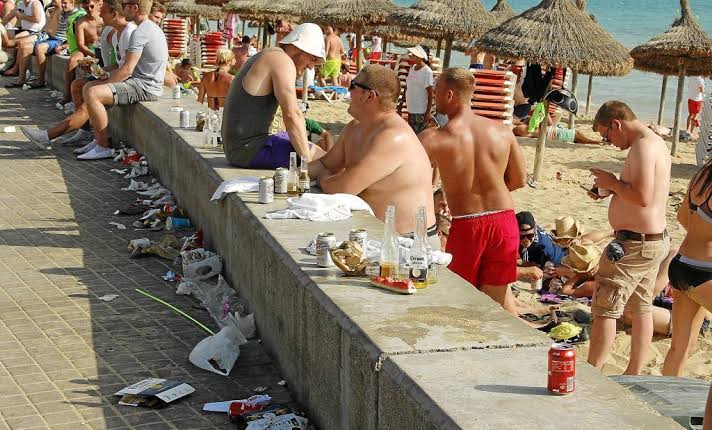 Hey Friedrich Merz,
Mallorca hat Probleme mit dem Stadtbild.