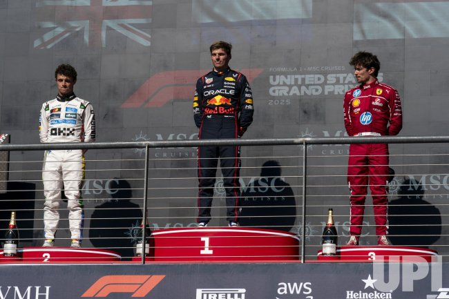 🏁 Vivo F1 tweet media