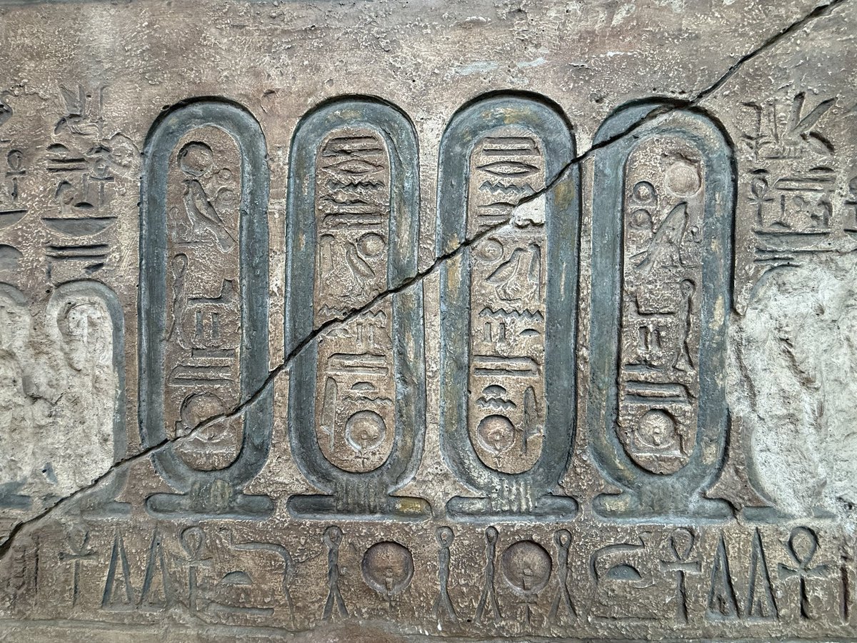 🚨 Lunchtime Talk 🚨 
Hieroglyphs Series: Part 4

Tomorrow our Curator, Ian Trumble, continues to teach us how to read this object in the Bolton’s Egypt gallery

It’s FREE, and yes, you can bring your lunch!! 🥪 🥙 

📅 Tuesday 21st October
⏰ 1pm
🗺️ Basement Lecture Theatre