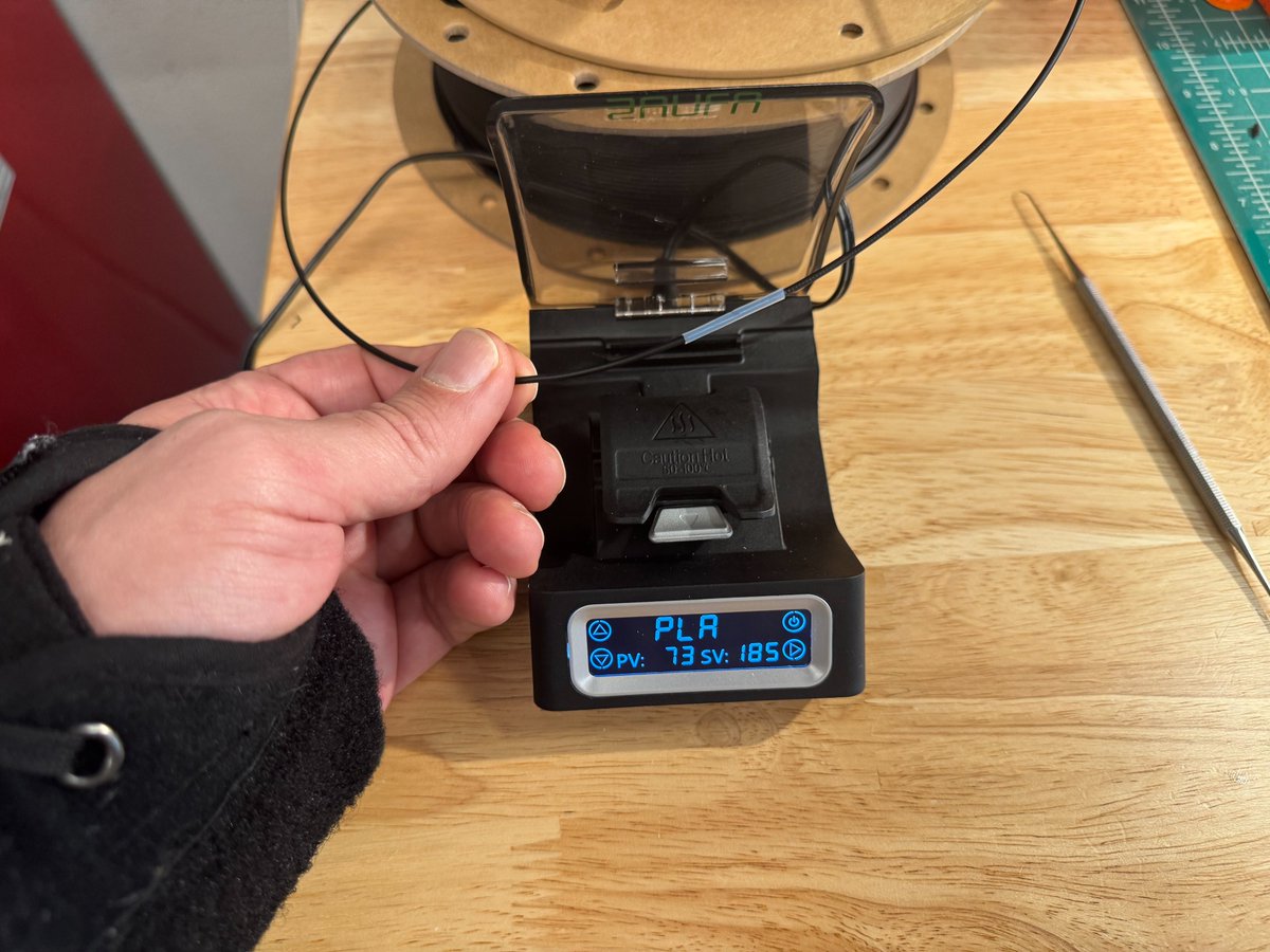 BlueShell3D's tweet image. After using it for a few months now, I gotta say I'm happy with the Sunlu Filament Splicer. Takes a moment to figure out, but does a real nice job once you do. Just needs a quick sanding after the fact to clean it up.