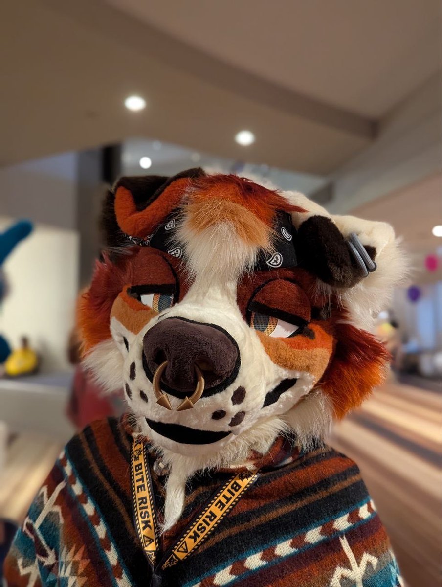 While I’m having a bad experience getting my full suit, just wanted to make a shoutout for a positive experience I had.

- Commissioned <a href="/gnaws/">GNAW ‼️</a> for a head

- Extremely friendly and responsive

- Super quick turnaround time

- Quality work

Cannot recommend them enough!