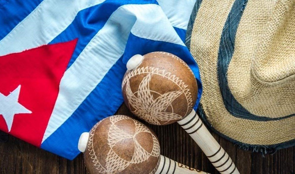 🇨🇺Celebramos hoy la #cultura que nos une desde cualquier latitud. 
¡Feliz Día de la Cultura Cubana!