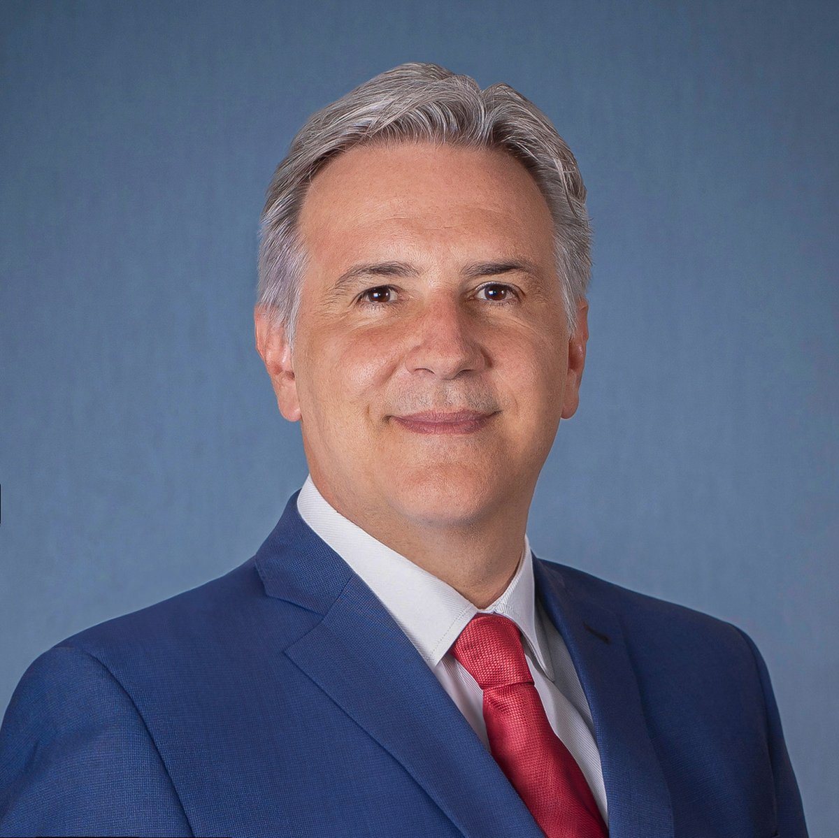 Paladincba's tweet image. La cara.
La cara de un tipo que te quiere culiar a impuestos.
#YoVotoLLA