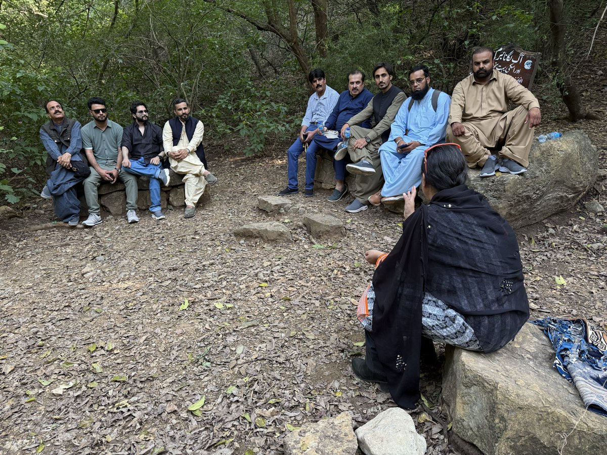 WildlifeBoard's tweet image. Balochistan Wildlife Officers Visit MHNP! 🌿 IWMB welcomed officers, sharing experiences &amp;amp; best practices in wildlife conservation &amp;amp; management. Strengthening collaboration for a greener, safer Pakistan! 💚 #WildlifeConservation #IWMB #MHNP #PakistanWildlife #Sustainability