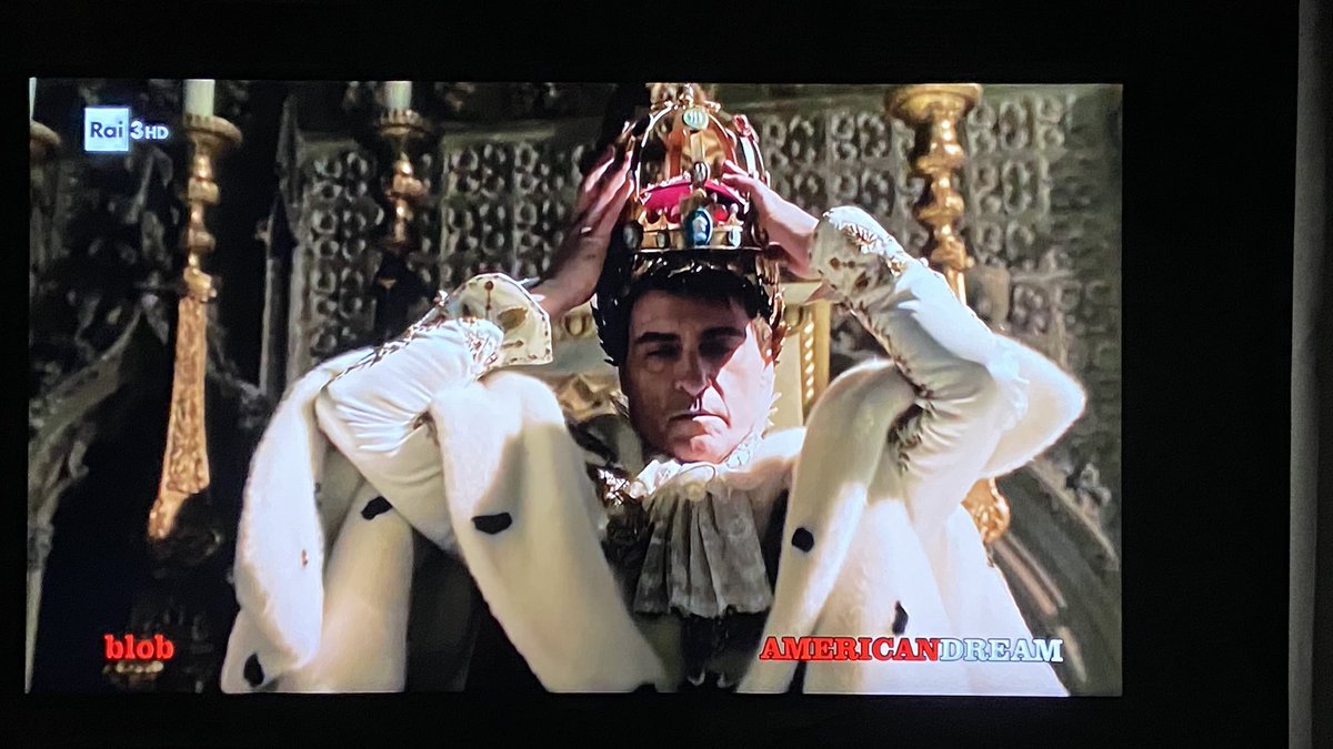 Antonella842019's tweet image. Pure a Napoleone hanno sfregiato e rubato #blob @BlobRai3