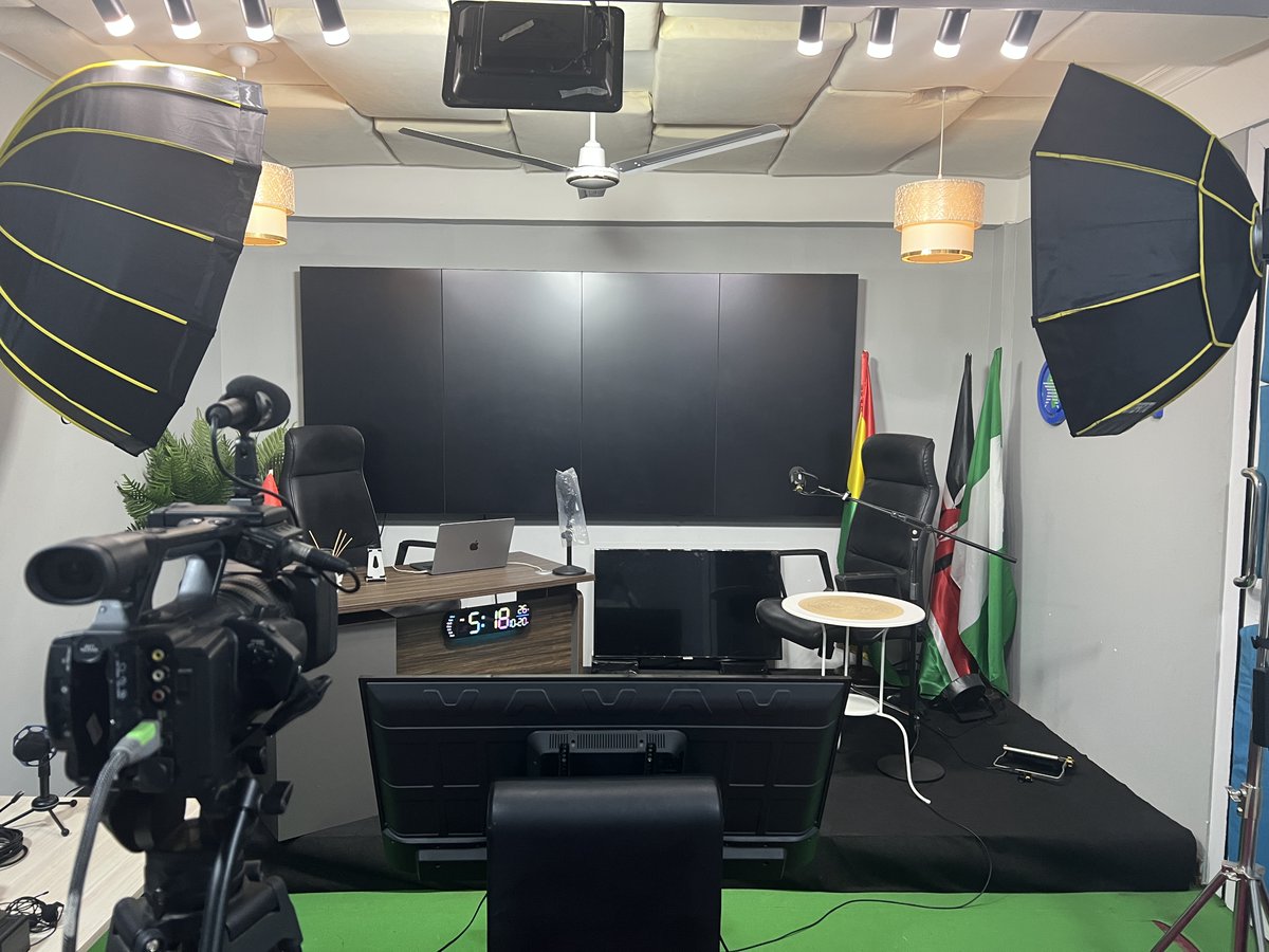 Today was a successful day. The stage is set. Miletsone achieved: 114-hour interview slots filled in 2 weeks! Waitlist coming tomorrow.

Now we look forward to Tuesday with much excitement🙌🏿 Humbled and gratful for all the support🙏🏿

Thanks for passing by <a href="/romeoeffs/">Romeo Effs</a>! It was a
