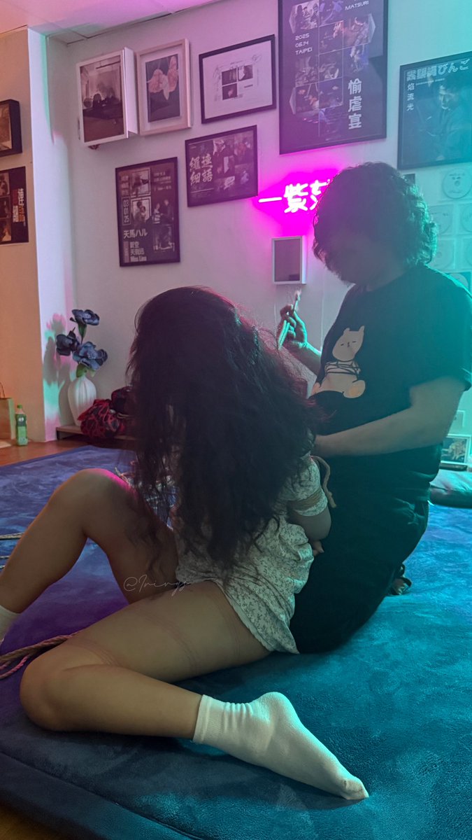 𝟚𝟝𝟘𝟡𝟚𝟘
拖了一個月猶豫好久
還是決定不藏著喜歡的東西
🪢<a href="/tenmaharu7878/">天馬ハル@縛師</a> 
🏠<a href="/salonisshion/">一紫苑｜2.27-28 繩惑</a>