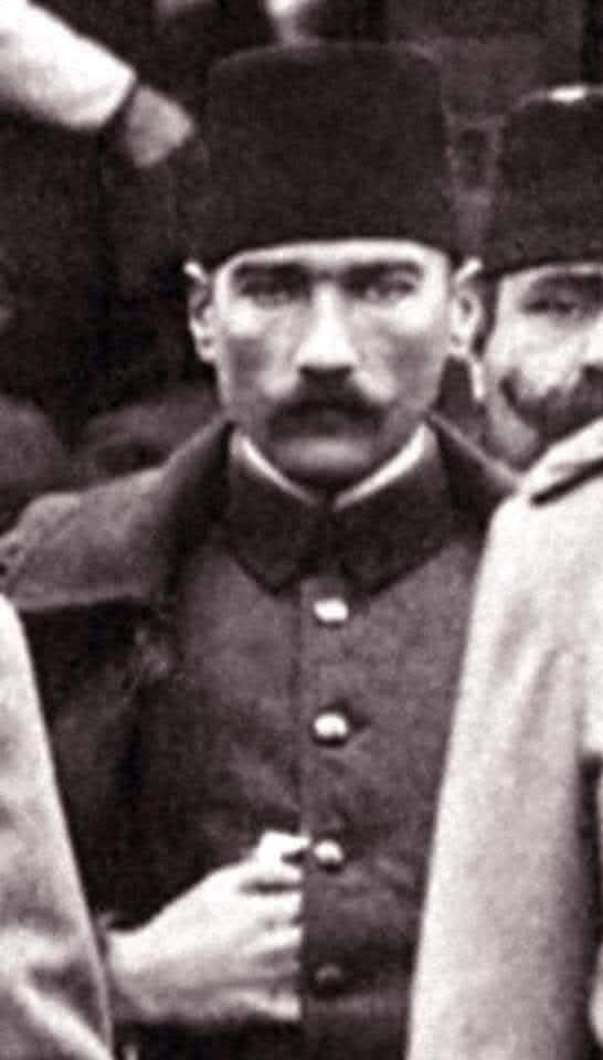 Bir adam ki, memleketin kurtulamayacağı kanaatinde bulunur, bu adam değildir!
Başbuğ ATATÜRK 🇹🇷
#YeniProfilResmi