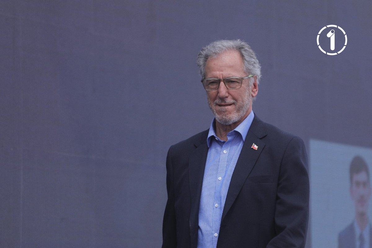 Con foco en innovación y crecimiento inclusivo, el biministro Álvaro García, la subsecretaria Javiera Petersen y la gerenta de Sercotec María José Becerra inauguran la Semana de las MiPymes y Cooperativas 2025 frente a La Moneda. 

📸©AgenciaUno/Sebastián Beltrán