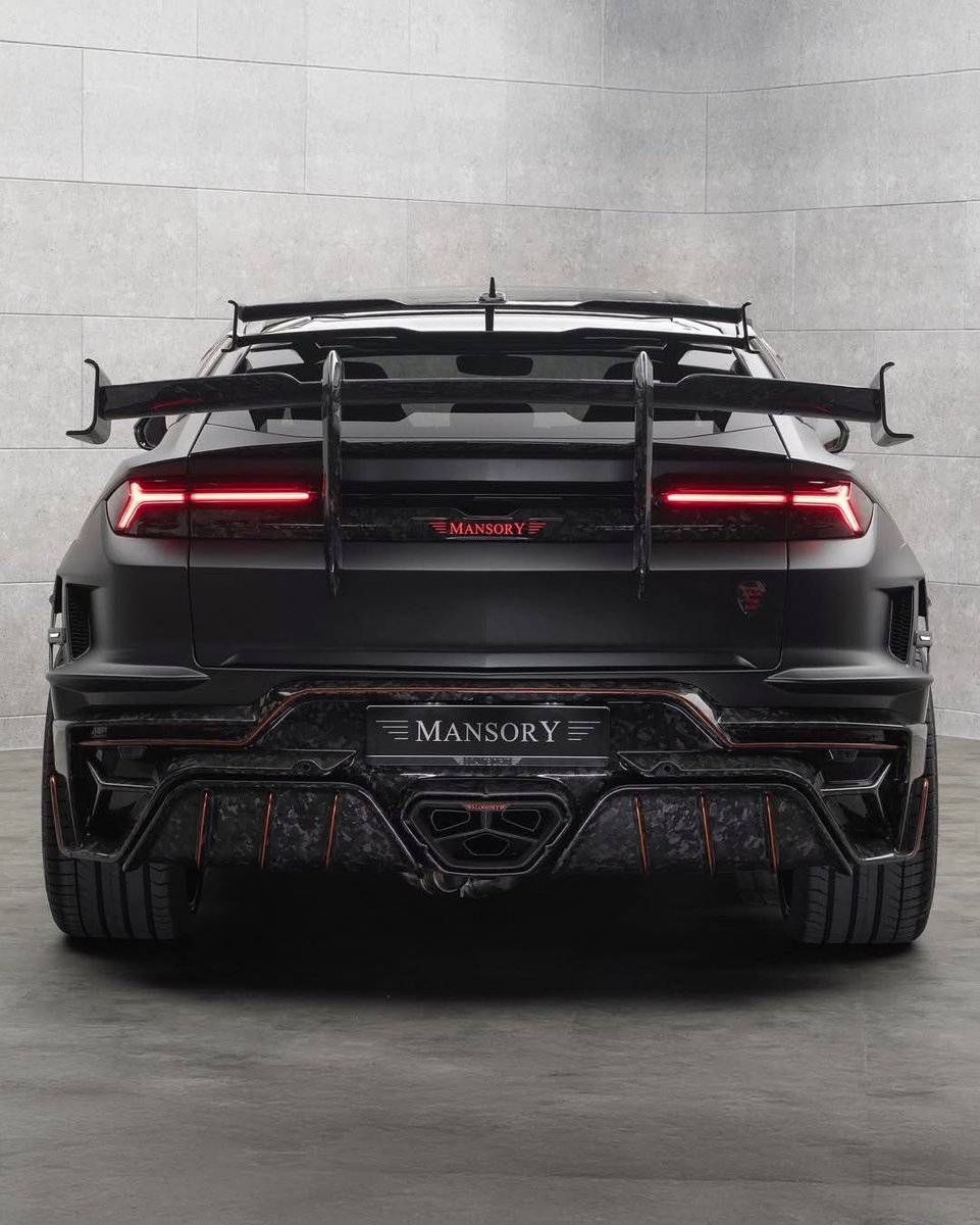 CarCultureCC's tweet photo. 1,100HP MANSORY VENATUS SE 🛡️ https://t.co/fJI7vGP7Uf