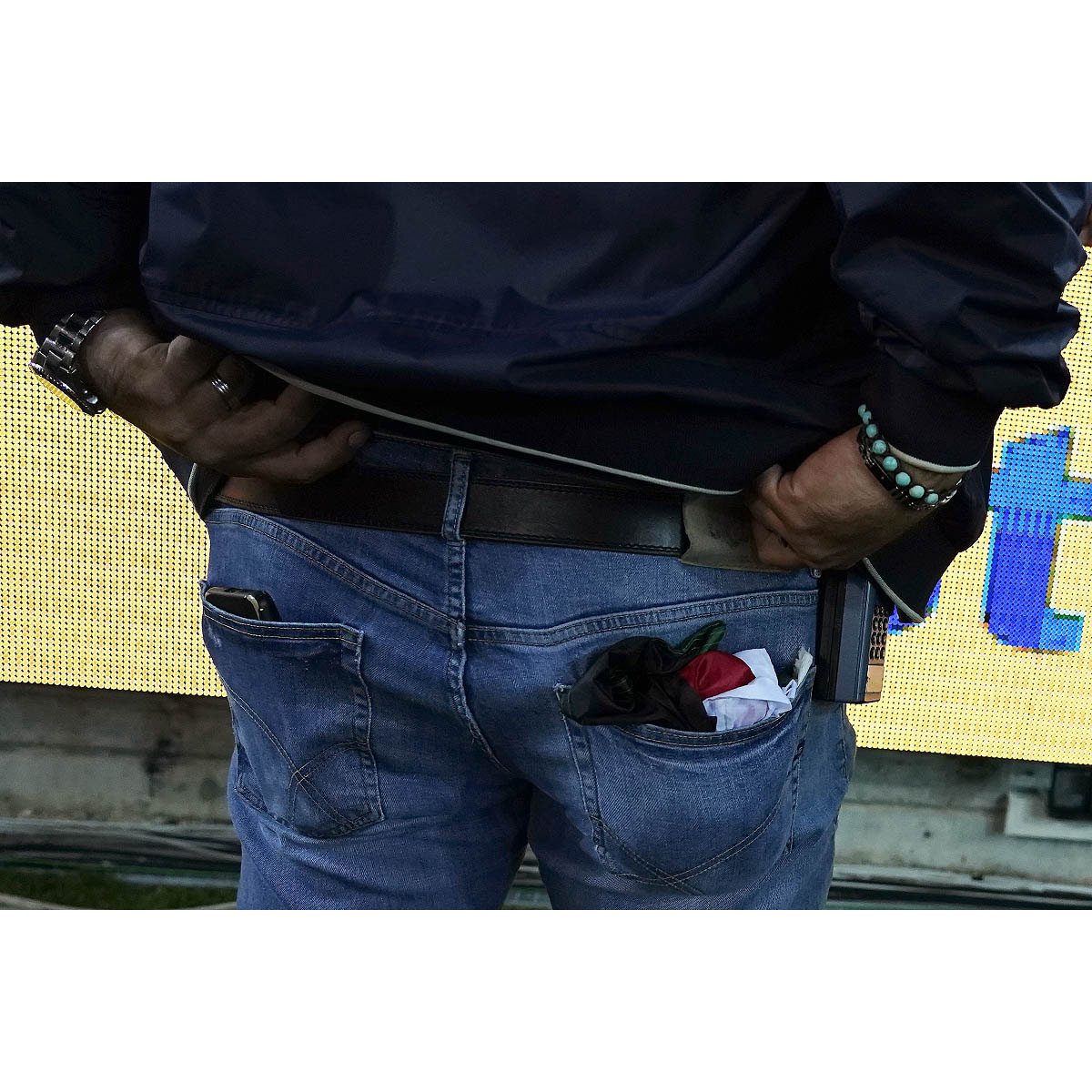 CiambMat tweet media