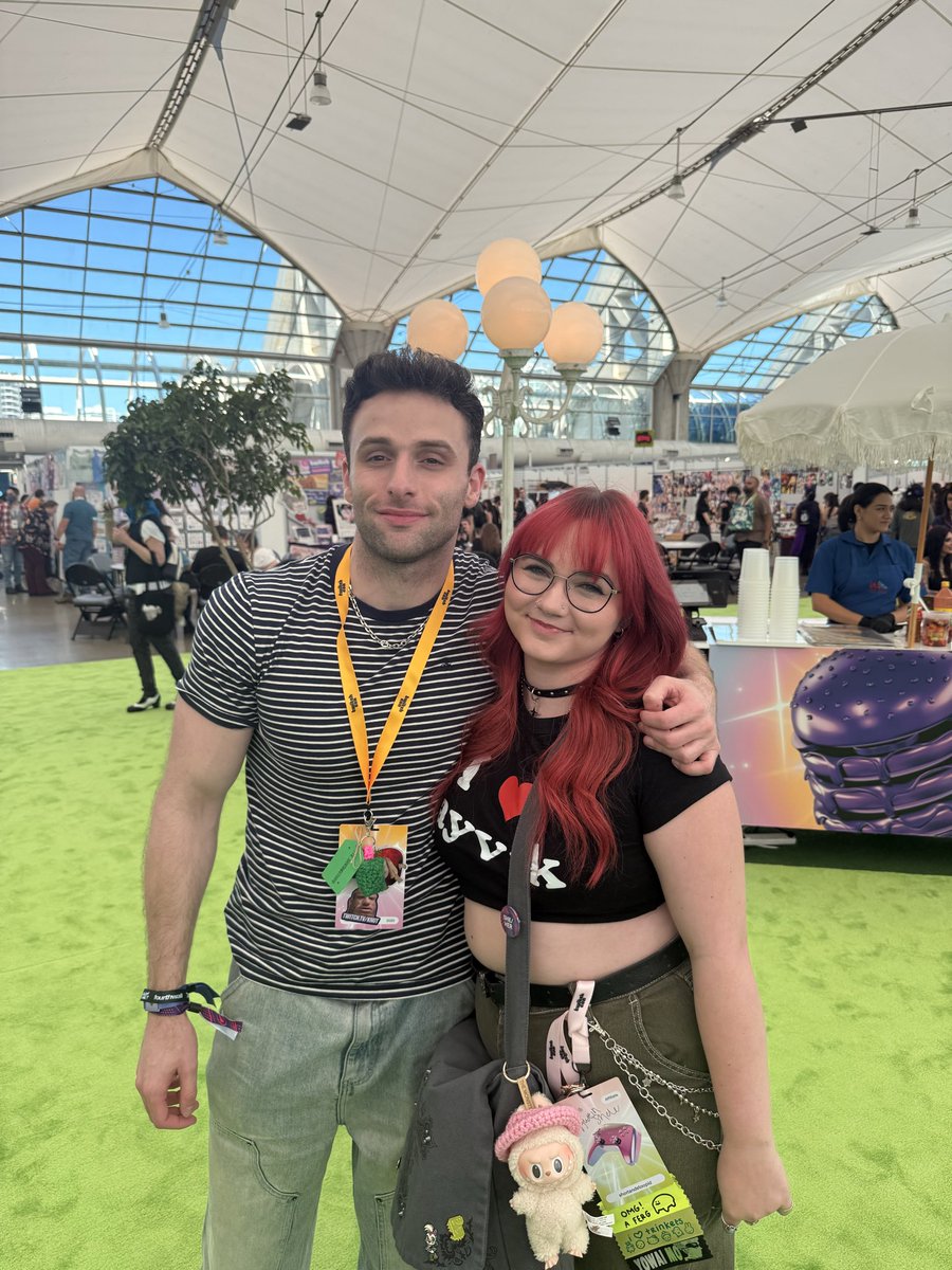 shortandstoopid's tweet photo. twitchcon ‘25 was so so fun and I met so many amazing people ! thank you to everyone I met and I hope everyone enjoyed their little crochet keychains I made! Until next time 🫶🏻🤍 #TwitchConSanDiego https://t.co/OmK9byITe3