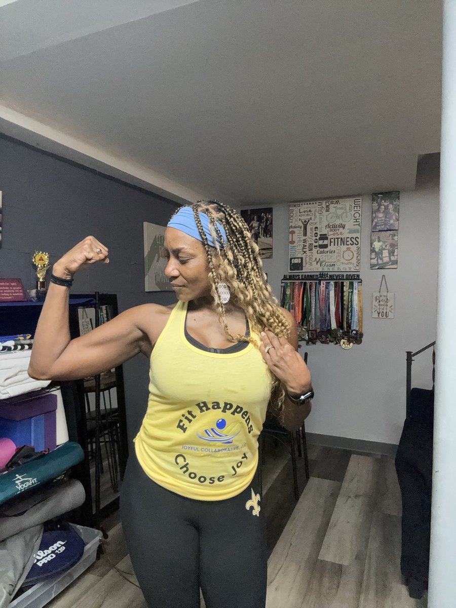 Time for some MoJo!

You are worthy of joy today! Not later. Not just when the work slows down or the weekend arrives. Every single Monday is a fresh chance to shine, smile, and choose joy on purpose. <a href="/fit_leaders/">FitLeaders</a> Let’s start this week with gratitude, confidence, &amp; a heart  open