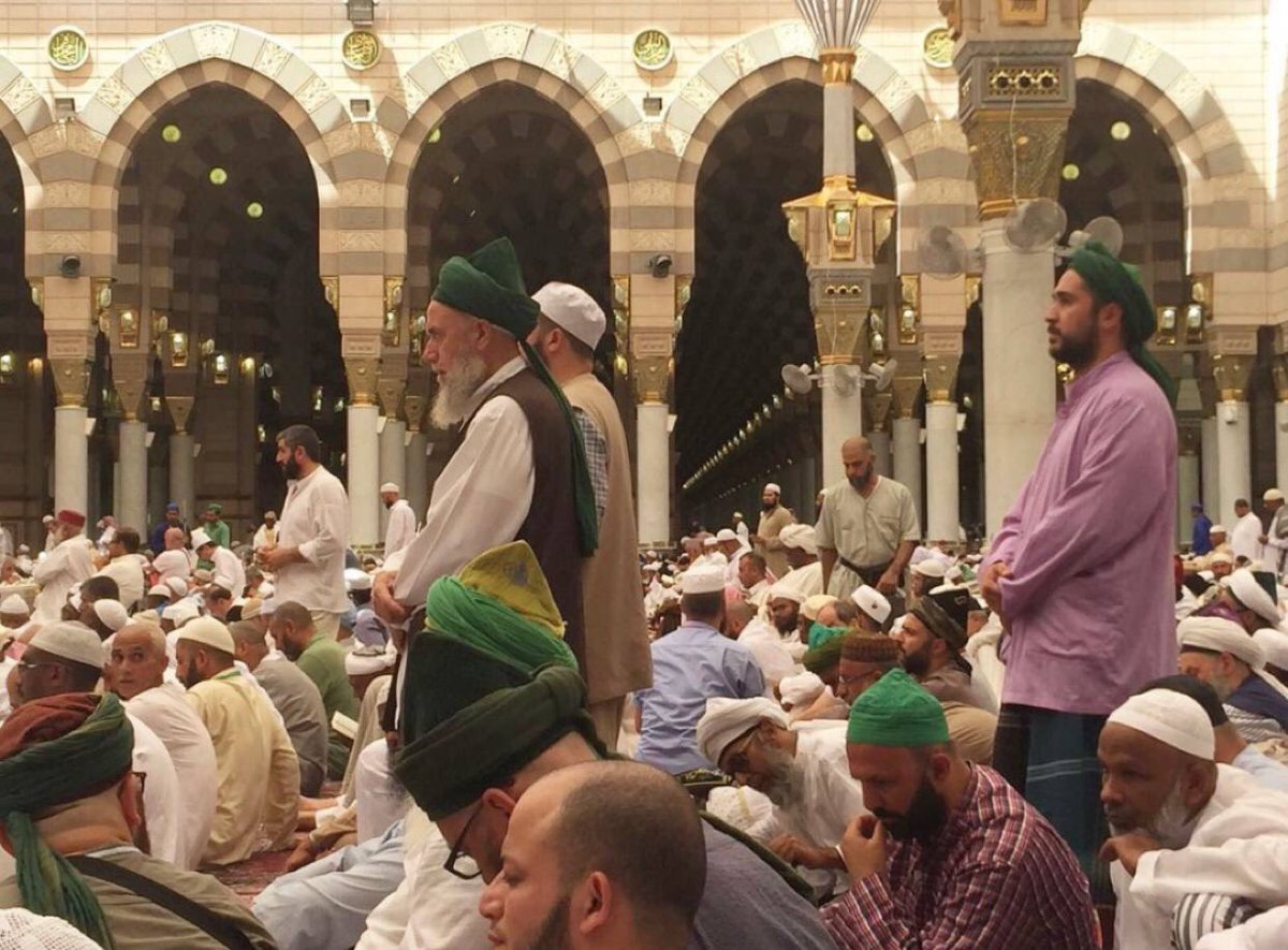 MawlidSufi's tweet image. Arrogance is the greatest fault for a person, and it is a sin. Being arrogant is never acceptable in the sight of Allāh and our Prophet (salla-llahu alayhi wasalam). Therefore, the most important thing for the people of tarīqah is to be humble. 

- Mawlana Shaykh Muhammad Adil