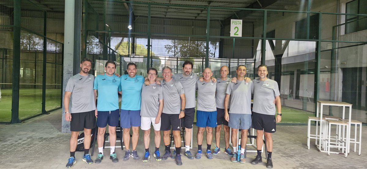 🎾 𝐑𝐞𝐬𝐮𝐥𝐭𝐚𝐝𝐨𝐬 𝐝𝐞𝐥 𝐟𝐢𝐧 𝐝𝐞 𝐬𝐞𝐦𝐚𝐧𝐚 𝐝𝐞 𝐏𝐚́𝐝𝐞𝐥 🎾

✅ Victoria del Equipo B 10-2 frente al equipo A.P.A masculino C

❌ Derrota del Equipo A 2-10 frente a Infinity A

👏 ¡Gracias a todos los jugadores por su entrega y compromiso!