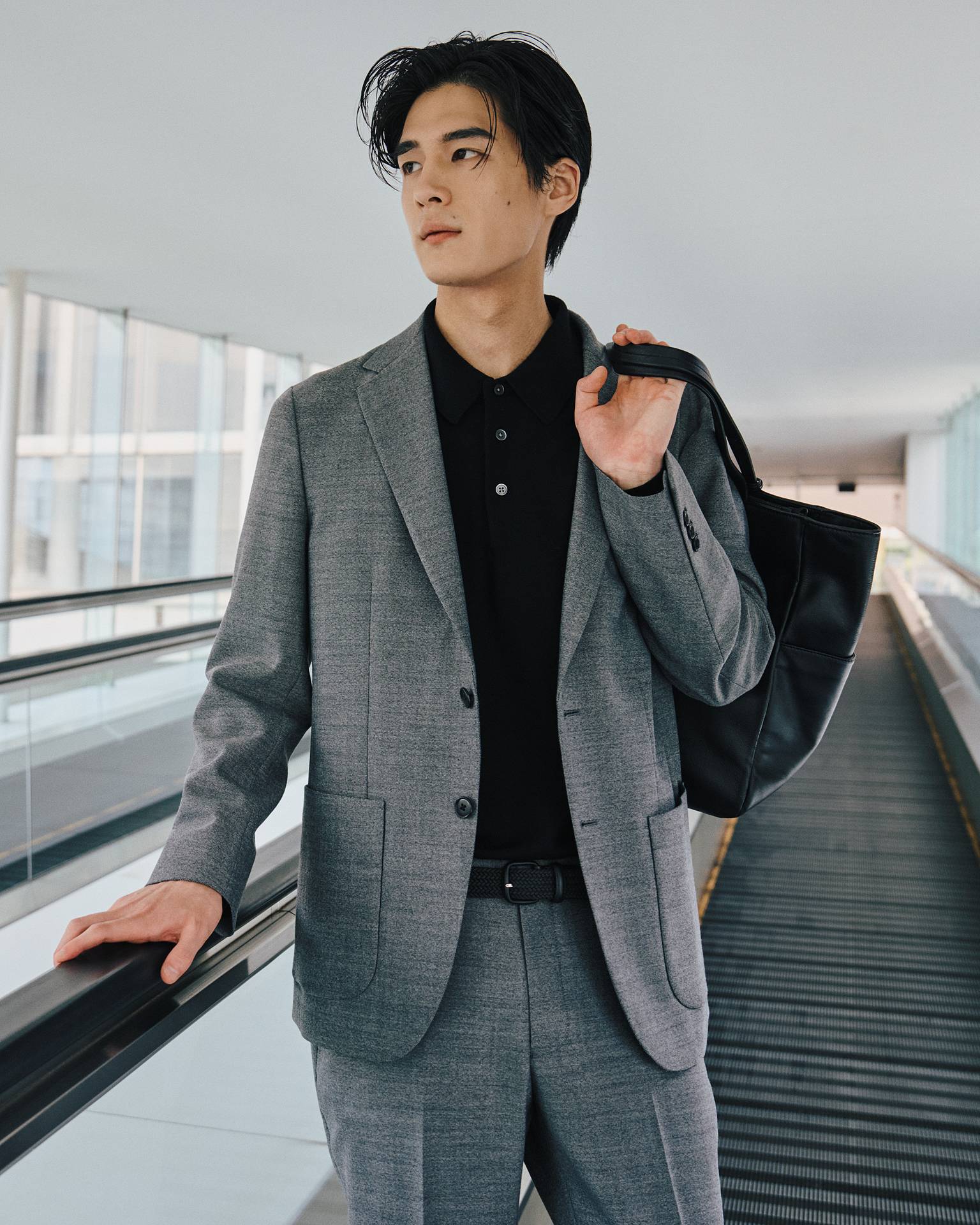 極美品✨近年モデル グリーンレーベルリラクシング レダ スーツ 紺 ストレッチ 極美品✨近年モデル グリーンレーベルリラクシング レダ スーツ