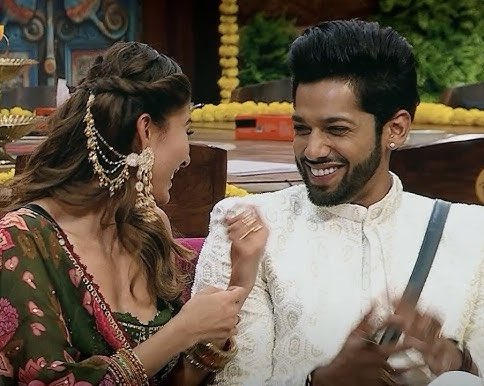 dumaloo123's tweet image. My #Behal Heart is over the moon right now 😍 You two just made my dil officially behaal! 💫
#NehalChudasama #BaseerAli #BiggBoss19