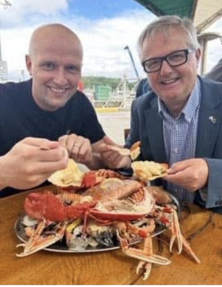 How dare Andrew live so high on the hog  and be funded by taxpayers says <a href="/StephenFlynnSNP/">Stephen Flynn MP</a> 

<a href="/theSNP/">The SNP</a> #hypocrites #Chancers