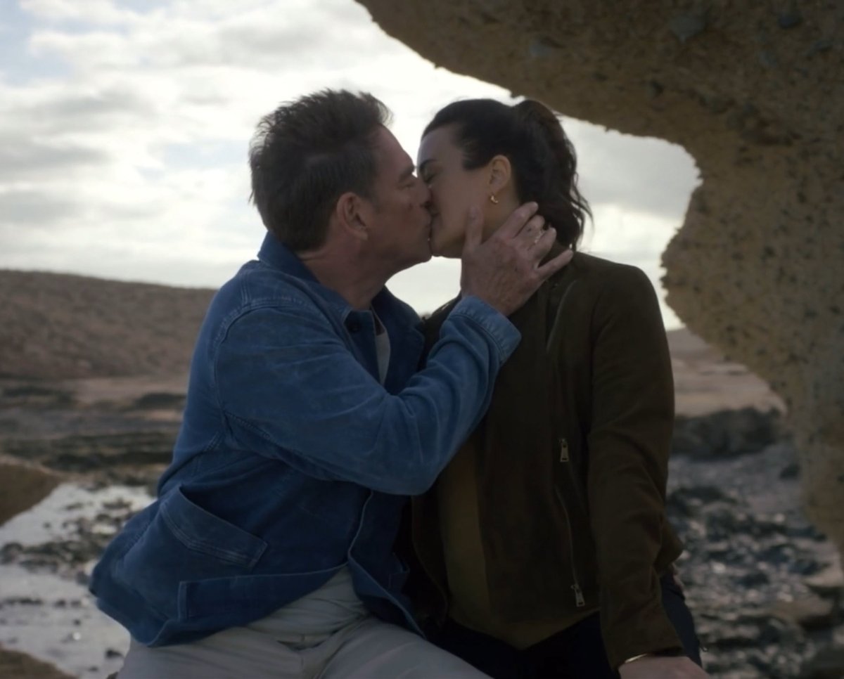 Im0genV's tweet image. episode 9 really did give us everything with these two scenes

#TonyandZiva