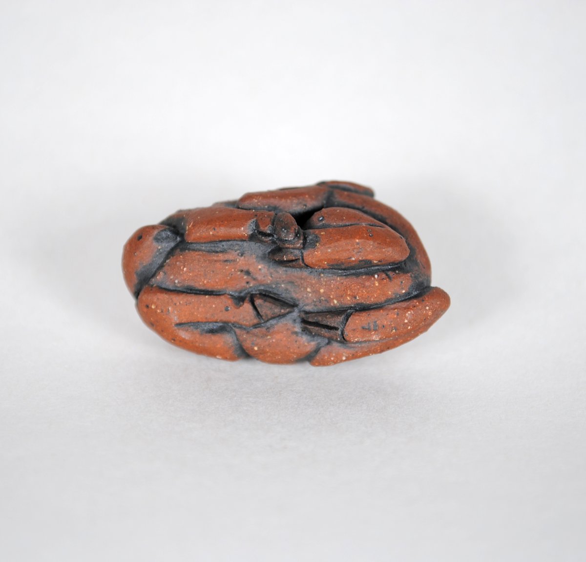 custom doe pendant 🦌🩵
🔺6 red earthenware &amp; a smidge of underglaze