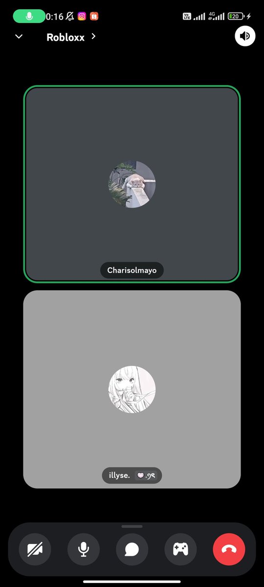 Solthanes's tweet image. At first, I didn’t believe him and kept running. Then Charis said to me “You won’t be killed, trust me.” And he guided me to the door and the killer following me lol (he’s cute)