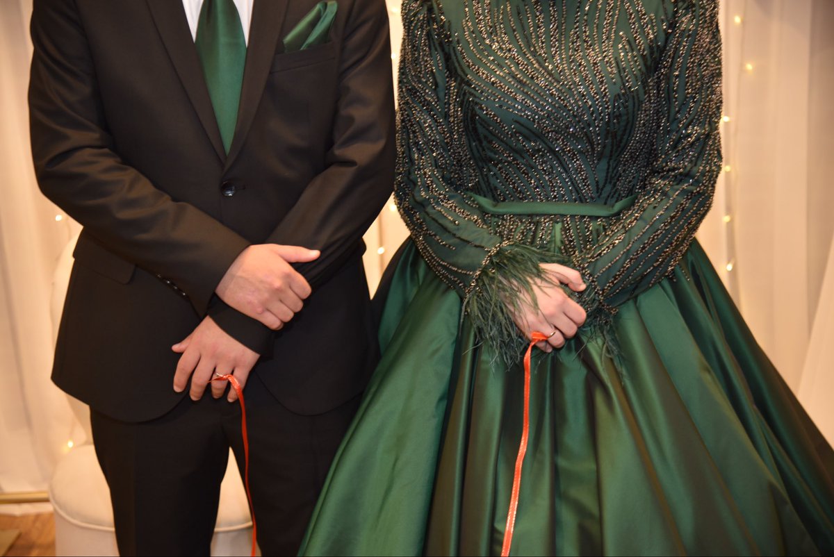 Hanımefendi ile nişanlandık elhamdülillah