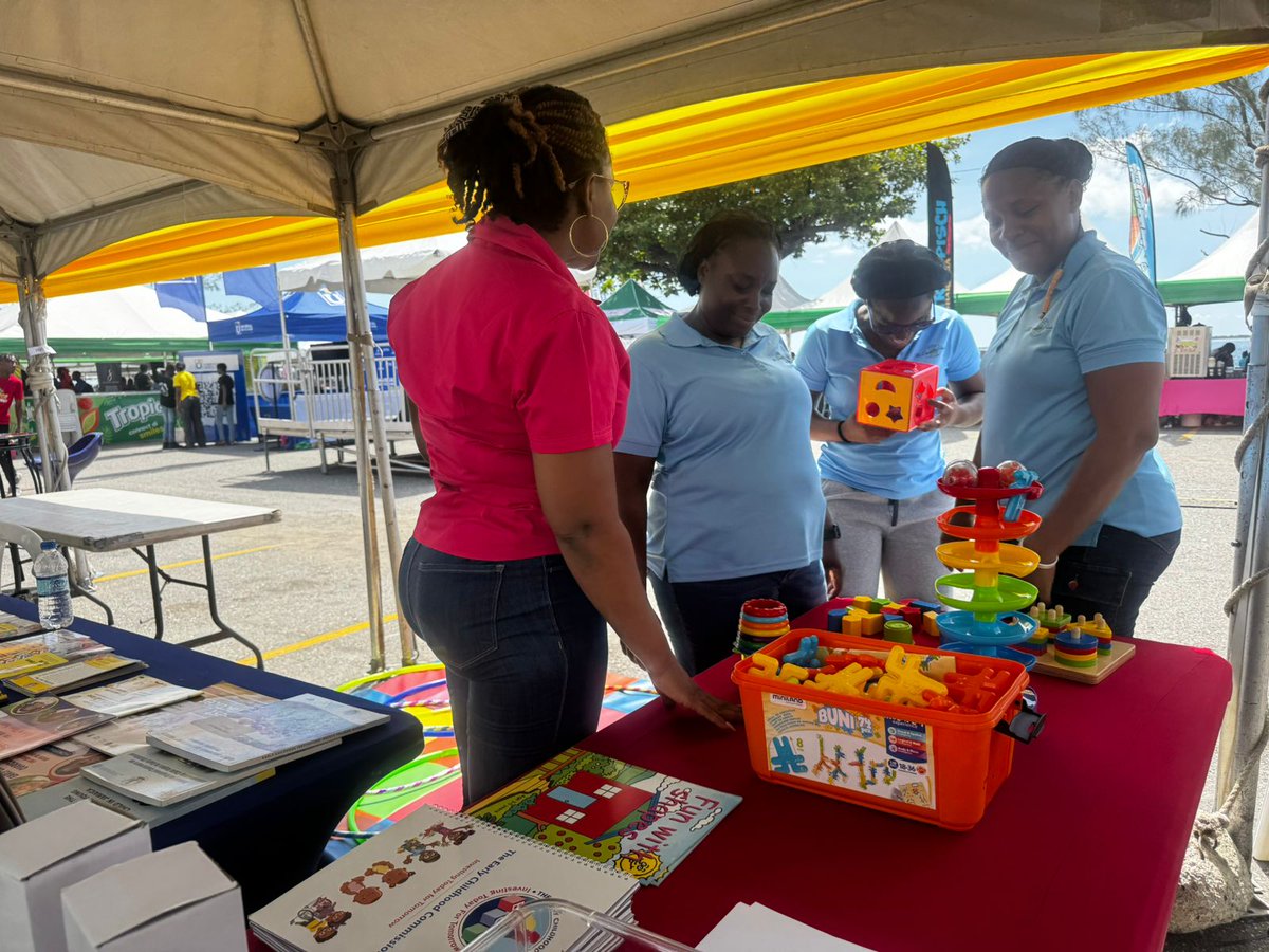 Keeping our children and even our adults entertained while we provide our parents with invaluable information on the ECC and Early Childhood Development. <a href="/ECCJA/">Early Childhood Commission</a> #12StandardsMatter #JamaicaFamilyFest <a href="/cfranoBrighty/">Carene</a>
