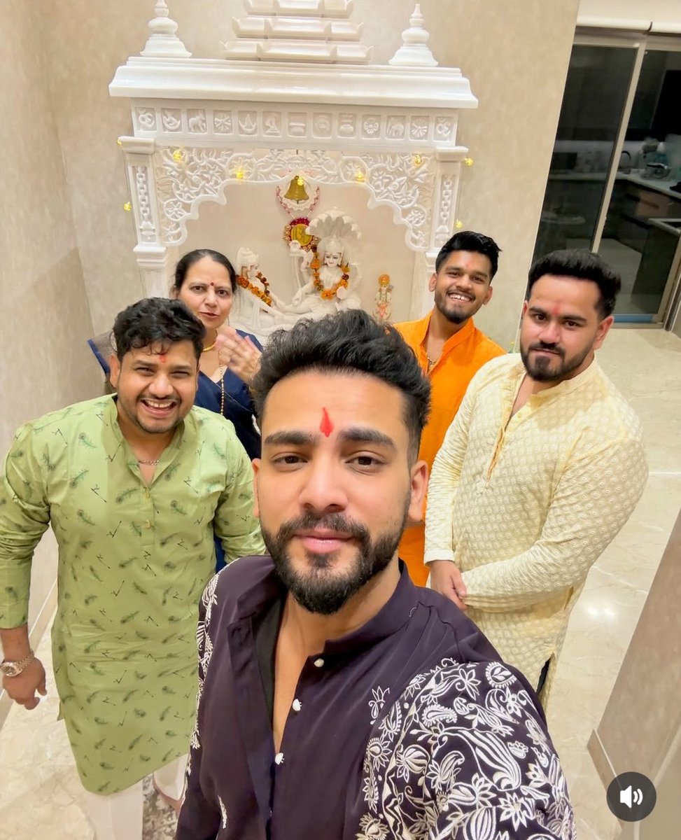 Happy Diwali To You And Your Family  🪔🎇  #ElvishArmy <a href="/ElvishYadav/">Elvish Yadav</a>