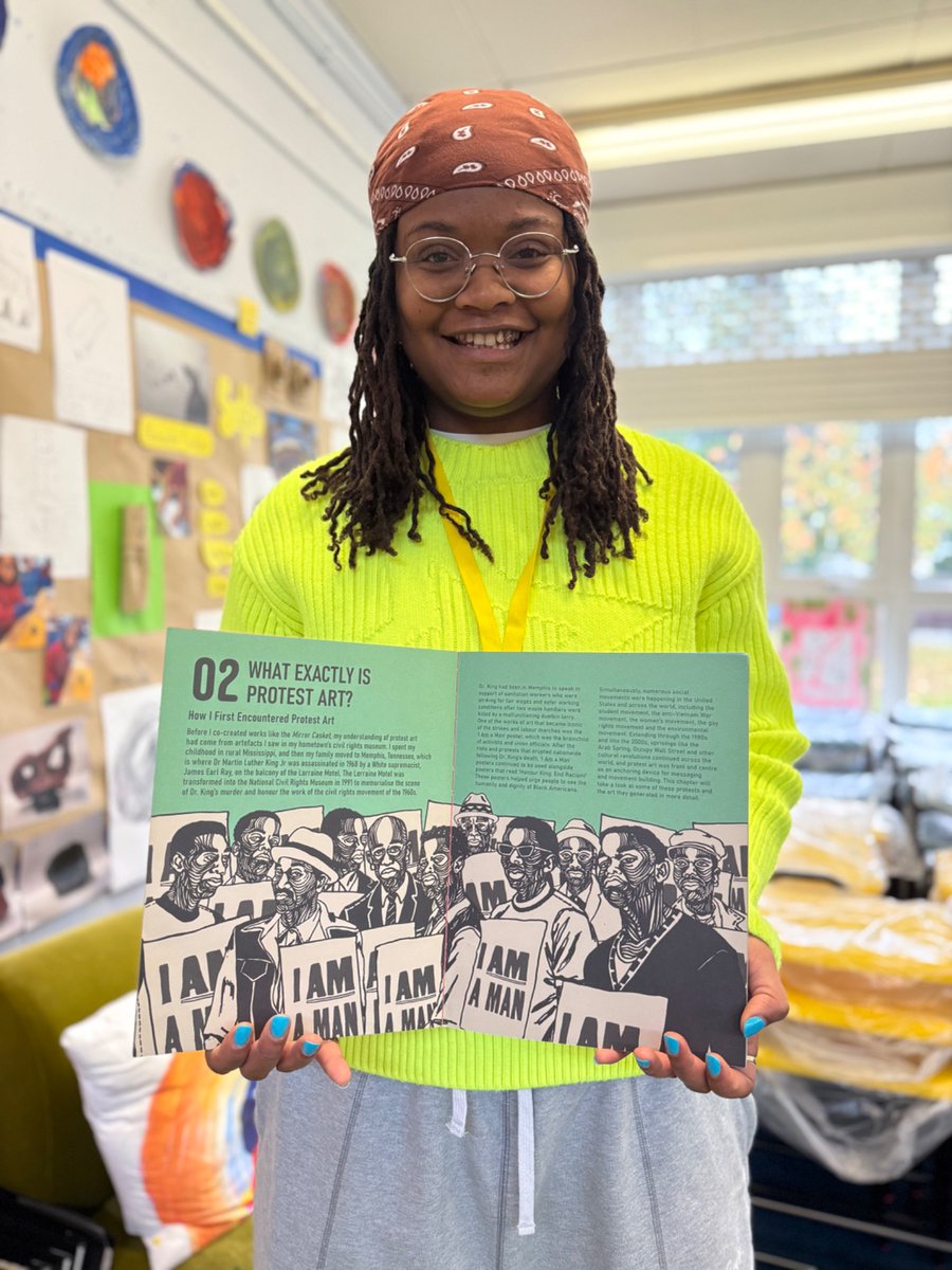 heathmereschool's tweet image. Art News!! ⚡️

Last week we had a visit from @RCA art illustrator, Olivia Twist.
During her visit Olivia stumbled upon a book in our Art Studio called ‘The Art of Protest’ by De Nichols which features some of her illustrations. 🤩🎨 

#visitingartist