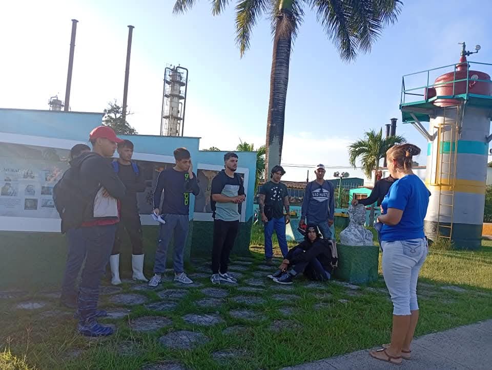 🎓 Inicia el curso de formación de operadores de MAP y de Planta en la <a href="/RefSergioSoto/">Refinería de petróleo Sergio Soto</a>  Capacitación, técnica y compromiso.  
#PetrolerosPorCuba
#DePieYCombatiendo
#Cuba