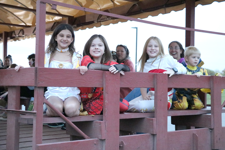 👻🎃 Our annual Halloween Family Fun Night was a big hit on Friday! We saw some amazing costumes, and it was most definitely a spooktacular time for all!