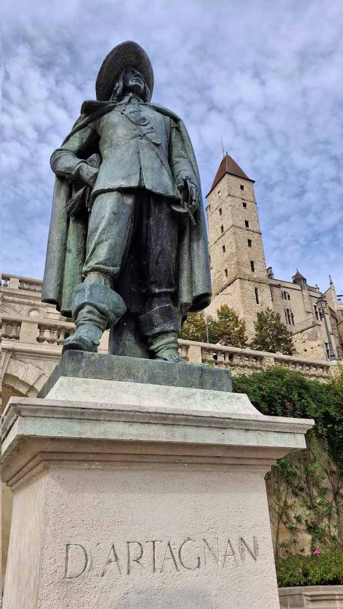 Cire96461251's tweet image. #Cheminer, #écouter, #regarder, #sentir, #toucher parfois, #partager quand propice