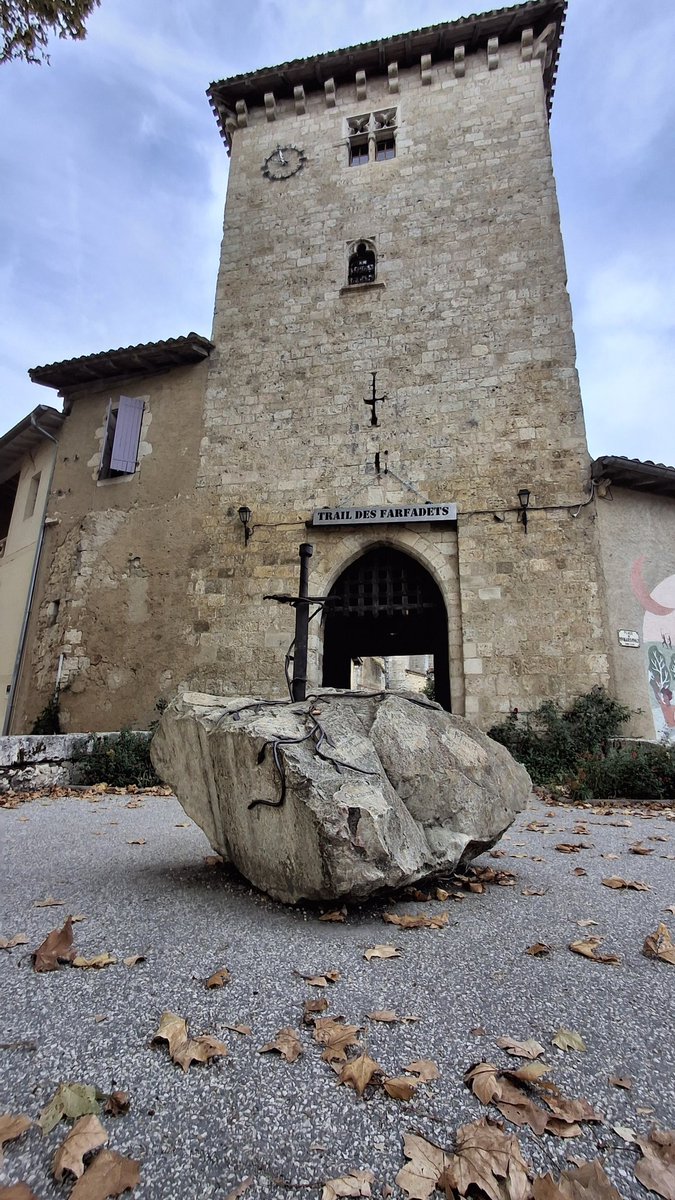 Cire96461251's tweet image. #Cheminer, #écouter, #regarder, #sentir, #toucher parfois, #partager quand propice