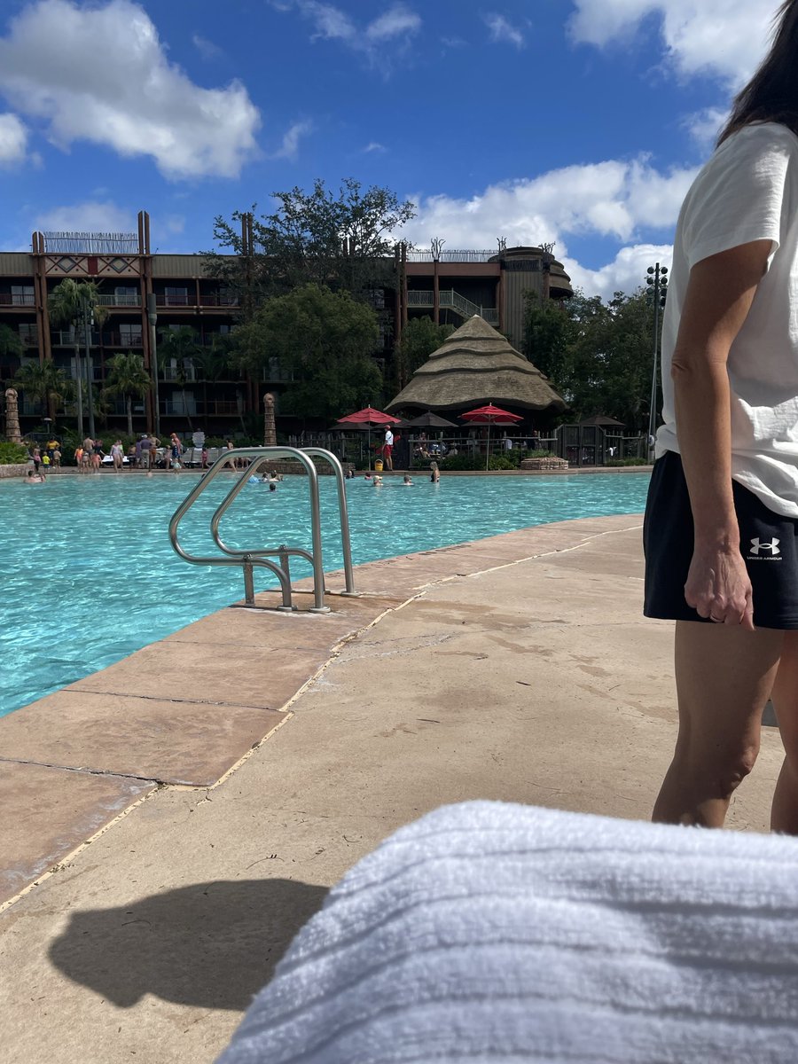 Listening to <a href="/nickluck/">Nick Luck</a> podcast rounding up the weekends racing whilst sitting by the pool in Florida.
And Lees tip won !