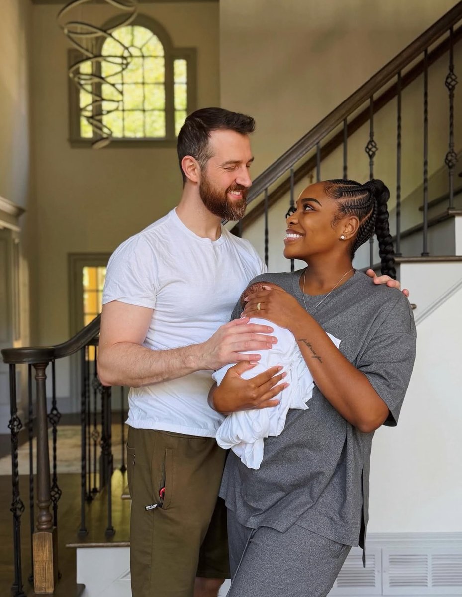 lauren and cameron from love is blind just had their baby omg 😭😭😭💕
