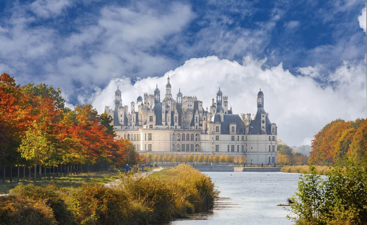 domainechambord's tweet image. 🤩Comment ne pas partager avec vous ce tableau automnal que nous offre la nature ces derniers jours.
🧡 Un véritable émerveillement pour les👀
