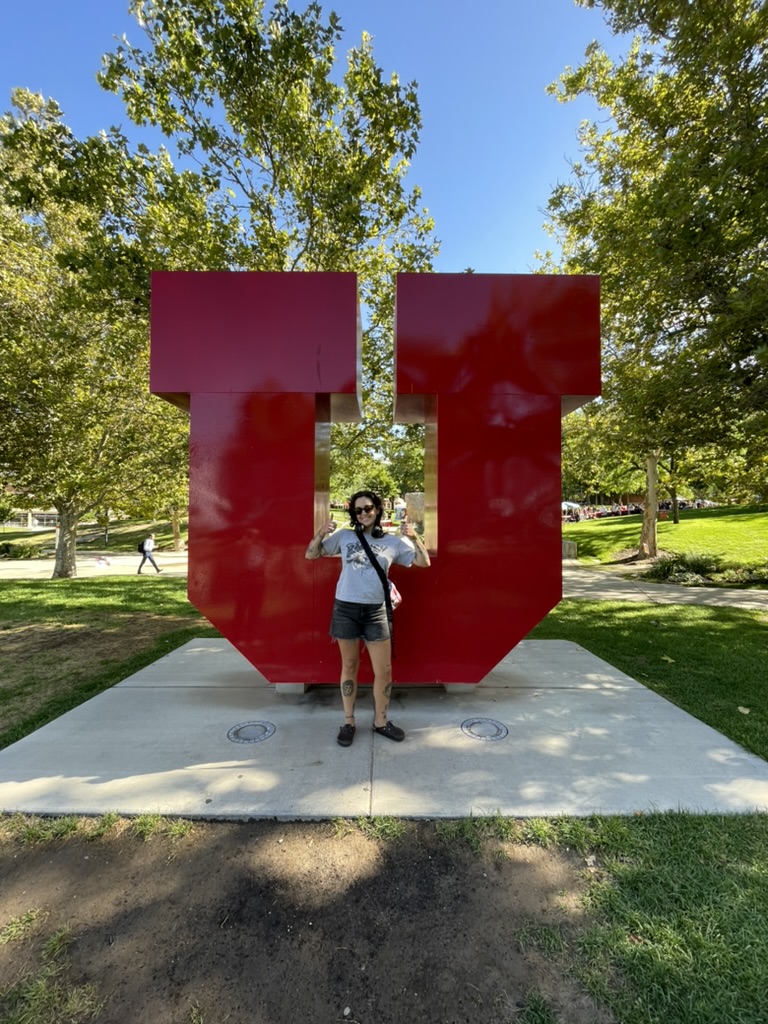 It's National Transfer Student Week! Today we are spotlighting Elijah Current and Cecilia Ayala. Cecilia said, "Transferring to the U has been so helpful in overcoming my anxiety about making big life changes." Learn more about them in the link below
humanities.utah.edu/news/humanitie…