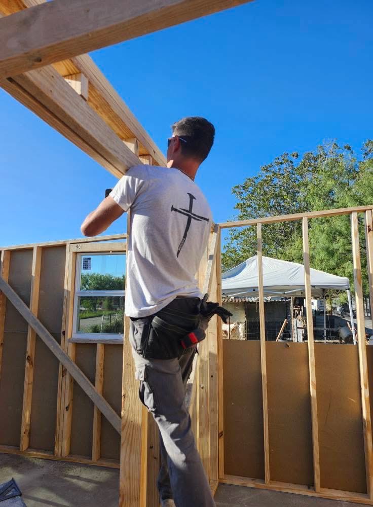 bige23tv's tweet photo. Life update: Last week I went back out to Mexico on another mission trip to build a house for a family and this was my 3rd trip out there.  Blessed he used me to be apart of his calling and story. God gave them a promise and that was fulfilled after patiently wanting. God is good https://t.co/h9Bm5qrob8