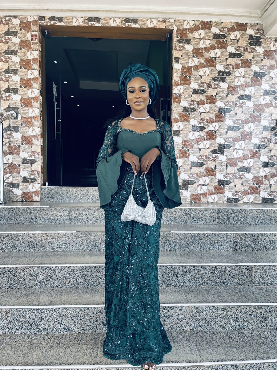 tomipe_o's tweet photo. When love calls, you show up looking good 😊 https://t.co/CQlzWQrG8F